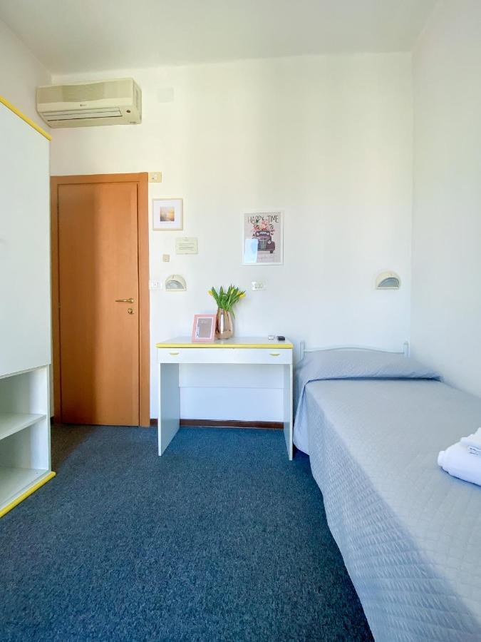 Hotel Berlino Cattolica Zewnętrze zdjęcie