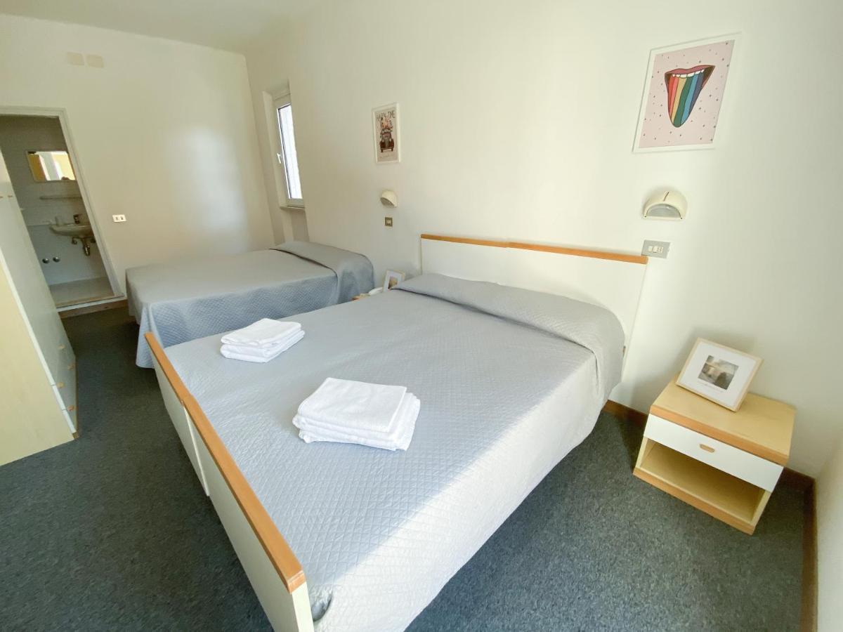 Hotel Berlino Cattolica Pokój zdjęcie